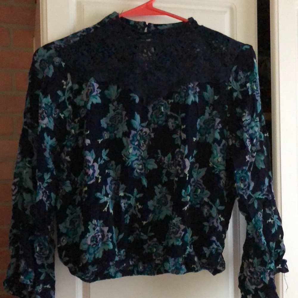 Blue cinched top